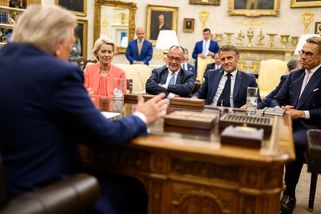 Zpět do druhé ligy. Proč Polsko chybělo u Trumpova stolu - Seznam Zprávy